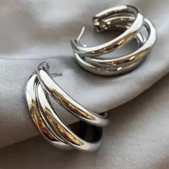 *** New Sterling Silver three-layer Hoop Earrings - Picture 2 of 4
